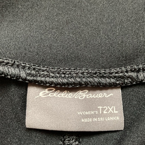 EDDIE BAUER athletic black skirt with attached shorts. With pockets. Size T2XL - Picture 3 of 13